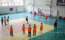 В станице Кумылженской завершается реконструкция спортшколы и детского сада