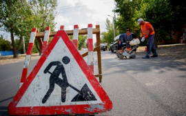 На ремонт дороги по улице Полухина в Волгограде потребовалось 1,7 тыс. тонн асфальтобетона