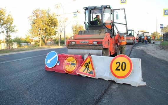 В Волгограде ремонтируется дорога по улице 51-й Гвардейской Дивизии