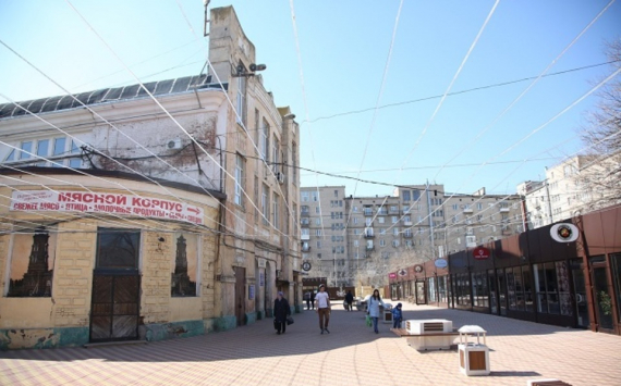 На Центральном рынке в Волгограде модернизируется котельная и ремонтируется фасад мясного корпуса