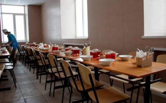 Волгоградская область готова обеспечить учащихся младших классов бесплатным питанием