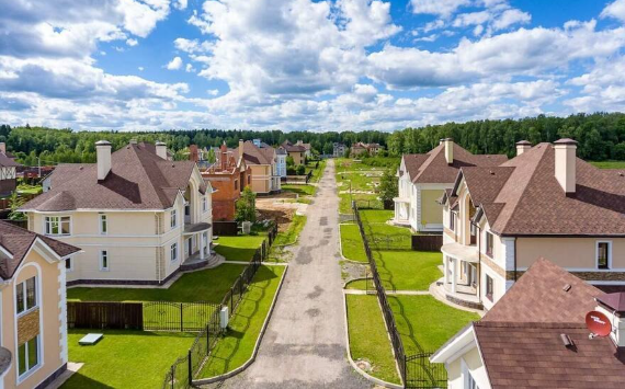 ВТБ: объем сделок с загородной недвижимостью вырос на 60%