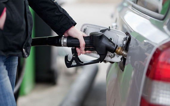 Волгоградские власти проверят законность повышения цен на бензин